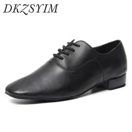 DKZSYIM Men Dance Shoes Latin Ballroom dance shoes Modern Indoor Shoes Men Tango Shoes Dance Sneaker For Boy heeled 2.5cm 240117