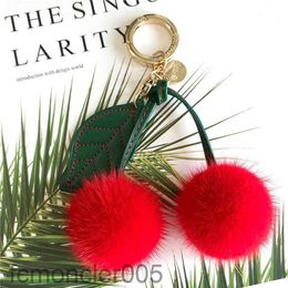 Luxury Real Fox Fur Ball Pompom 9 Colours Genuine Mink Keychain Cherry Fruit Metal Key Ring Pendant Bag Charm Women F332 231222 3JTT