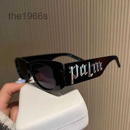 Retro Small Frame Sunglasses for Women with High-end Panel Design Letters Palm Angles Men Personalised Glasses NM5G