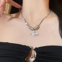 Viviennelies Saturn Zircon Pendant Necklace Women's Summer Cool Style Personalised Accessories 2024 New Trendy Collar Chain designer Jeweller Westwood For Woman