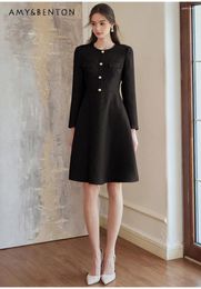 Casual Dresses High-End Elegant Single-Breasted Round Neck Slim Black Tweed Dress For Women 2024 Spring Big Hem Evening