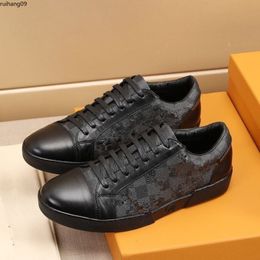 Top quality luxury designer shoes casual sneakers breathable Calfskin with floral embellished rubber outsole very nice mjlwq4575