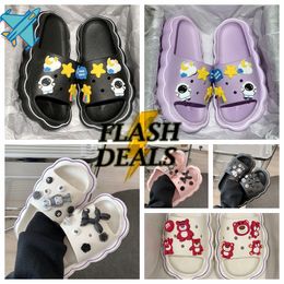 Designer Hot selling Outdoor Classic Slippers Women's Beach Sandals Sports Desert Pink Cartoon Graffiti Bear Slippers