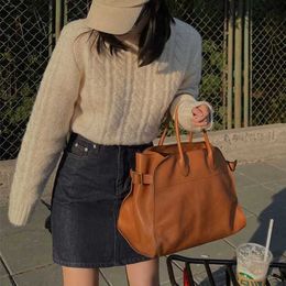 New Large Capacity Commuter Handbag Dong Jie Same Style The Row Bag Margaux 15 Cowhide Tote Bag 231209