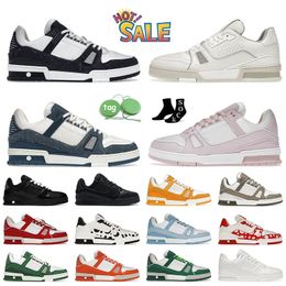 2024 OG Fashion Designer Casual Shoes Women Mens Denim Black White Blue Sky Green Red Pink Calf Leather Lofaers Low Top Flat Run Trainers Platform Brand Sneakers