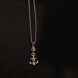 2024 Designer Brand Cross Ch Necklace for Women Luxury Chromes Flower Ball 925 Silver Old Classic Star Mens Sweater Chain Heart Men Jewelry Pendant Neckchain 00vd