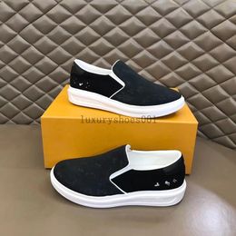 BEVERLY HILLS loafers men shoes Luxurys Black Calf Leather Embossed Grained Brand Sneakers Lightweight Outsole Mens 1.9 05