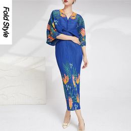 Casual Dresses French Spring And Autumn Luxury Women's Bat Sleeves Dress Printed Loose Large Three House Pleated Elegant Long