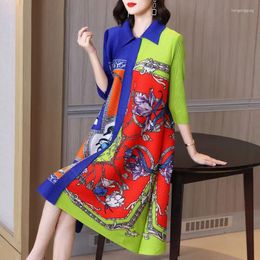 Casual Dresses Age Reducing Fashion Printed Dress For Spring Western-style Mom's Loose And Slimming Pleated Jacket