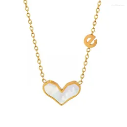 Pendant Necklaces Love Necklace White Pink Light Luxury Ladies Design Collarbone Chain Sweater 2024 High-grade Feeling Gentle
