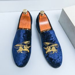 New Men's Charm Pointed Blue Black Velvet Embroidery Leather Shoes Male Dress Wedding Prom Homecoming Loafers Footwear