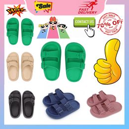 Designer Casual Platform Slides Slippers Men Woman anti slip wear-resistant Light weight breathable cut super soft soles sandals Flat Summer Beach Slipper