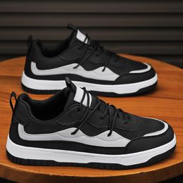 Designer Black Shoe Running Shoes Hot selling Mens fashionable and versatile small white shoes with rubber thick soles Featuring popular fashion versatile Dx30