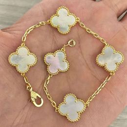 Charm Bracelets 18K Gold Plated Classic Fashion Charm Bracelet Fourleaf Clover Designer Jewellery Elegant MotherofPearl Bracelets For Women and Men High RKY8