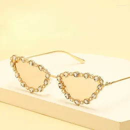 Sunglasses 2024 Personalised Diamond Set Cat Eyes Women High End Luxury Designer Sun Glasses UV400 Anti UV Resin Eyewear