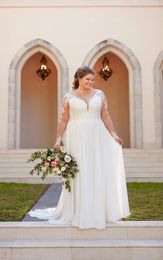 Plus Size V-neck Chiffon Long Sleeve Wedding Dresses Court Train A-line Wedding Gown With Applique