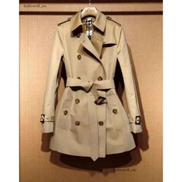 Designer Women Outerwear Luxury Short Trench Coat New Spring Fall British Trench Coat Mid-length Suit with Belted Lapel Casual Designer women's long trench coat 53