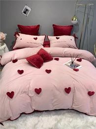 Bedding Sets Princess Style Winter Coral Velvet Four Piece Set With Double-sided Flannel Thickened Wine Red Wedding Milk