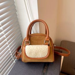 Design Retro Women's Bag For Casual Autumn/Winter Single Shoulder Crossbody Bag Handbag Shell Plush Bag