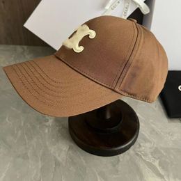 Designer Ball Caps Retro Sunshade Hat Fashionable Hats Classic Embroidered Baseball Cap for Men and Women Simple High Quality hi