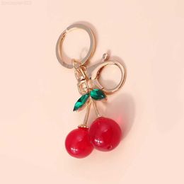 Keychains New Crystal Cherry Keychain Creative Fruit Key Chain Cute Girl Ring Chains Women Men Handbag Pendants Jewelry MZH2