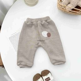 Trousers 2023 Winter New Baby Plus Velvet Thick Harem Pants Infant Boy Cute Patch Pp Pants Toddler Girl Warm Casual Pants Kids Clothes H240508