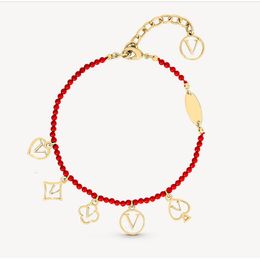 Fashion Charm Bracelets Red Bead Bracelet for Women Mens Love Heart Bangle Beaded Bracelet Gold Chian Link Jewellery Lovers Present Gifts with Box