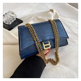 New French Stick Women's Fashion Stone Pattern One Shoulder Hourglass Trendy Chain Crossbody 1289