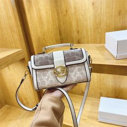 Fashion small square Old flower carriage winter new style shoulder messenger women's bag 6125