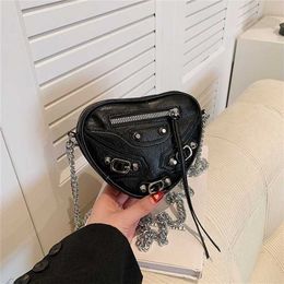 New Heavy Industry Rivet Locomotive Ins Fashion Love Texture Chain One Shoulder Crossbody 7889