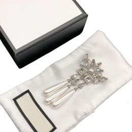 G Designer Brooch Top Quality With Box Pins Brooches Brooches Women Street Fashion Brooch Jewellery Casual With Diamonds Pearl Drop Mens Accessories