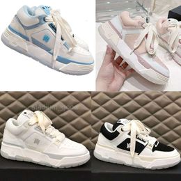 Neue Saison Herren Womens MA1 Casual Schuhe Frauen Männer Designer Mode Sneakers MA2 Leder Made Upper mit Fünf-Sterne-Atmung Öten