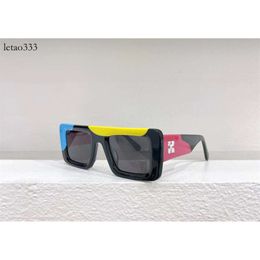 Nuovi occhiali da sole OFF, popolari su Internet, stesso blocco di colori mimetici, scatola di cartone personalizzata, occhiali da sole hip-hop OERI069