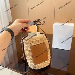 Designer bucket bag crossbody handbag Lowee fashion brand Straw Woven bag Mobile Women's crossbody Travel shoulder Small purses