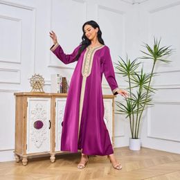 Ethnic Clothing Women V-neck Purple Dress For Embroidery Muslim Casual Loose Dubai Abaya Solid Kaftan Robe Clothes