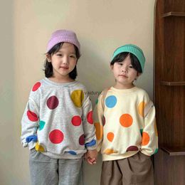 Hoodies tröjor 2024 Spring New Kids Girls Colorful Dot Print Sweatshirt Loose Ldren Långärmad avslappnad toppar Toddler Pullover Baby Clothes H240508