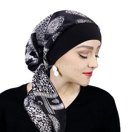 Chapéu turbante estampado de cetim feminino, touca de aba larga elástica, moda pré-gravata, turbante, boné casual, durag, pirata