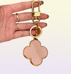 Designer Fourleaf Keychains Lucky Clover Car Key Chain Rings Accessories Fashion PU Leather Keychain Buckle for Men Women Hanging9596764