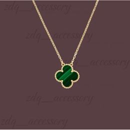 Fashion Pendant Necklaces for Women Elegant 4/four Leaf Clover Locket Necklace Highly Quality Choker Chains Designer Jewellery 18K Plated Gold Girls Gift 767