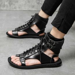 2024 Sandals Summer Men Gladiators Lace Up Buckle Leather Casual Shoes Breathable Beach Sandals Outdoor Slippers Black White