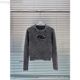 24SS T Shirt Designer Disel 23 early autumn new niche design trendy brand with a vertical iron block in the middle slim fit and spicy girl style knit sweater