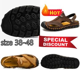 Women Designers slippers Sandals Slides Flip Flops Summer leather Loafers Beachwear Slippers water Black White