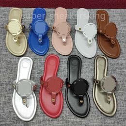 Designer Slippers Flip Flops Women Slides Summer Sandals Fashion Beach Indoor Flat Candy Colour Leather Women Shoes Ladies Slippers Large size 35-42