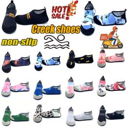 Sandals Men and Women Quick-Dry Wading Shoes Barefoot Swimming Sports Water Shoes Outdoor Upstream Beach Sandals Couple Creek Shoes