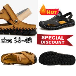 Women Designers slippers Sandals Flat Slides Flip Flops Summer leather Loafers Beachwear Slippers water Black White