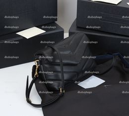 Luxury Handbag Shoulder Bag YSLtiys Brand haped Designer Seam Leather Ladies Metal Chain Black Clamshell Messenger Chain Bags size 20*14*7cm
