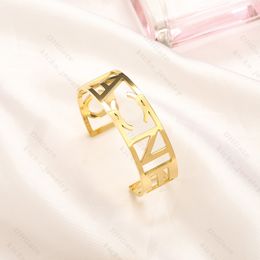 Luxury Fashion Designer Alphabet Bracelet, Exquisite and High-Quality Accessory for Men and Women, Perfect for Anniversary Celebrations and Special Gifts
