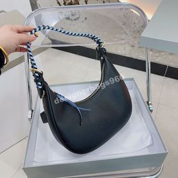 Top Luxo Designer Bolsa Estilo Clássico Saco De Couro Macio Croissant Bolsas Ombro Hobo Cosmético Meia Lua Baguette Underarm Bolsa Crossbody Corrente De Metal