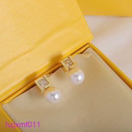 Hz0n Stud Designer Earrings for Women Luxury Pearl Earings Gold Earring Diamond Hoop Jewellery with Box f Letter Charm Earing Jewerly 236134c
