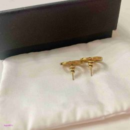 Vnkm Stud Fashion Earrings Designer Classic Style Letter Aretes Woman Party Wedding Lovers Gift Jewellery with Box